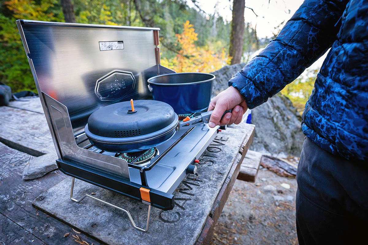Best Portable Camping Stoves for Outdoor Cooking (2026 Guide)
