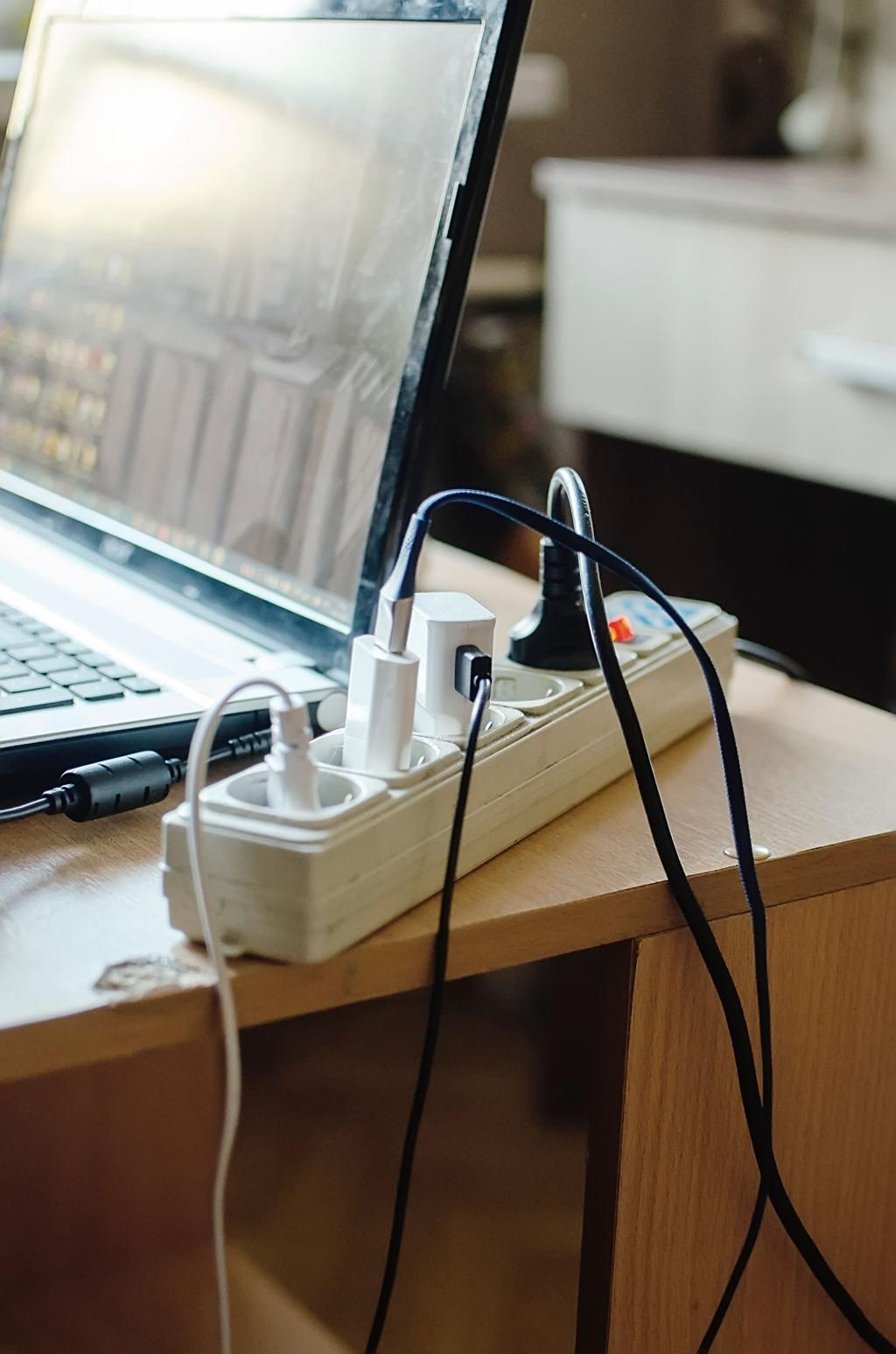 Best Budget Power Strips with USB Ports Under $25 (2026 Guide)