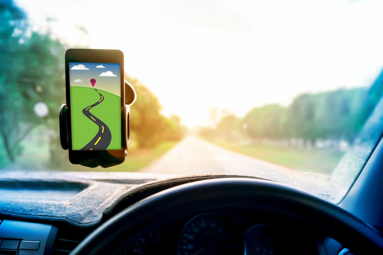 Best Phone Holders for Car Under $20 (2026 Guide)
